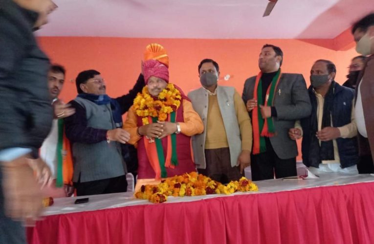 भगवानपुर विधानसभा के भाजपा प्रत्याशी मास्टर सत्यपाल का स्वागत, कहा छोटे से कार्यकर्ता को प्रत्याशी बनाया जाना भाजपा में ही संभव