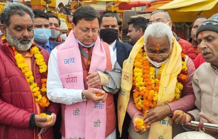 भाजपा प्रदेश अध्यक्ष मदन कौशिक ने दाखिल किया नामांकन, सीएम धामी बोले- पिछली बार से भी अधिक सीटें हरिद्वार में आने वाली