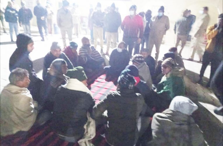 भगवानपुर थाने में भाजपाइयों की पिटाई करने पर दरोगा और दो सिपाही लाइन हाजिर, सीओ मंगलौर करेंगे मामले की जांच