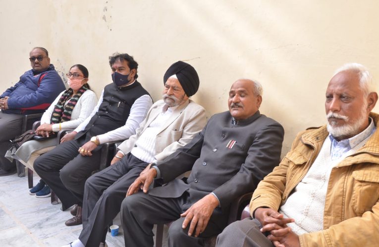 लोकतांत्रिक जनमोर्चा ने रुड़की शहर से मांगा कांग्रेस का टिकट, लोजमो रुड़की की ओर से आज महात्मा ज्योतिबा फुले सैनी धर्मशाला में प्रेसवार्ता आयोजित की गई