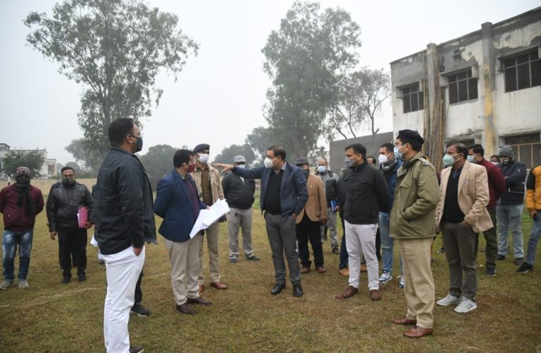 डीएम और एसएसपी ने किया मतगणना स्थल का निरीक्षण, अधिकारियों को दिए विस्तृत दिशा-निर्देश