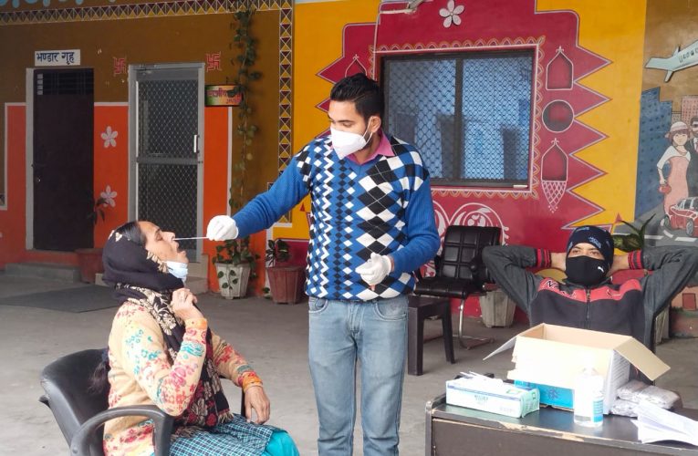 नगर पालिका शिवालिक नगर के कर्मचारियों का कराया गया कोरोना टेस्ट