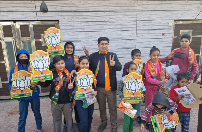 रुड़की भाजपा प्रत्याशी प्रदीप बत्रा ने रामनगर और संजय गांधी में किया जनसंपर्क, भाजपा के पक्ष में मतदान करने की अपील की