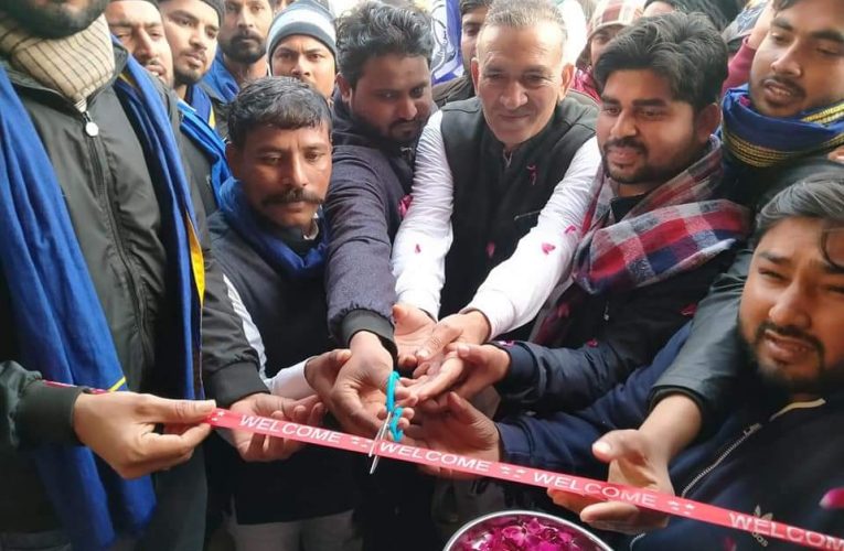 आजाद समाज पार्टी के प्रत्याशी भूरा प्रधान के चुनाव कार्यालय का उद्घाटन, कहा भाजपा-कांग्रेस जातिवाद को दे रही बढ़ावा