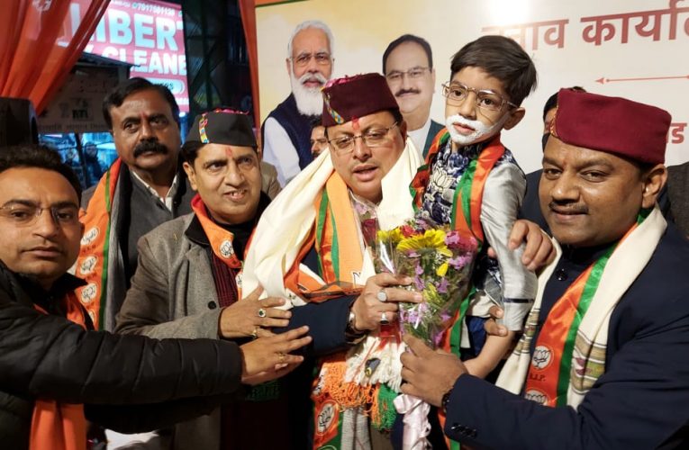 पूरे देश में राष्ट्रवाद का मुद्दा विपक्ष पर भारी, भाजपा प्रत्याशी प्रदीप बत्रा को वर्ष 2017 से अधिक वोटों से जिताना है, रुड़की में बोले सीएम पुष्कर सिंह धामी