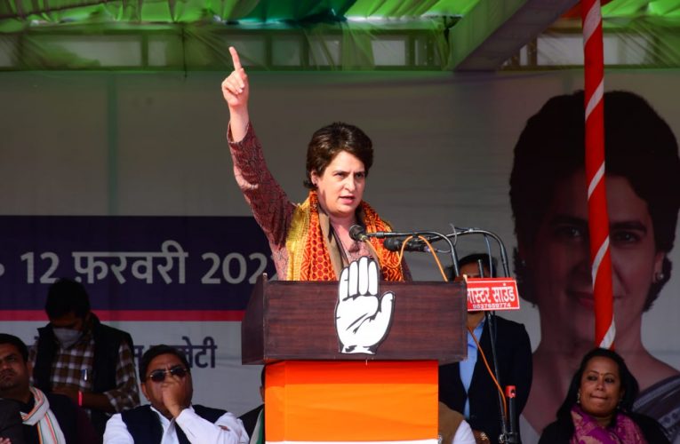 उत्तराखंड में प्रियंका गांधी बोलीं – पूरे देश की नीतियां सिर्फ दो उद्योगपतियों के लिए चल रही जो पीएम के दोस्त हैं