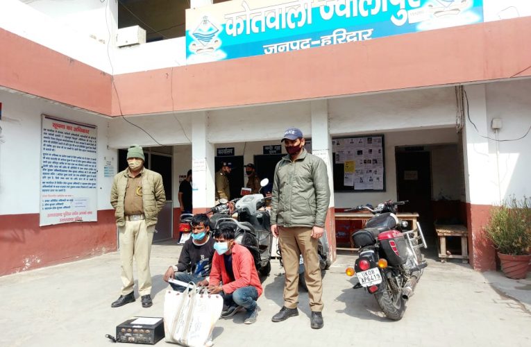 मंदिर का ताला तोड़कर चोरी करने वाले दो आरोपी गिरफ्तार, चोरी का सामान बरामद, भेजे गए जेल