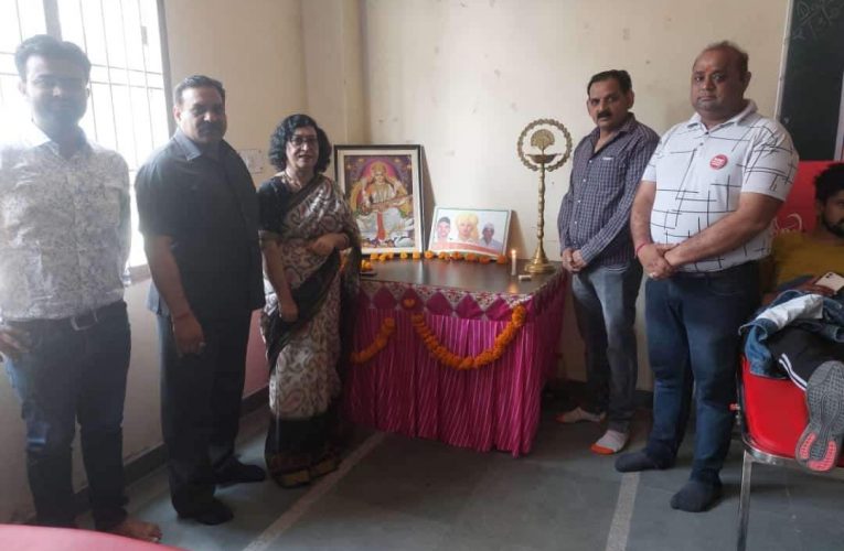मानवता की रक्षा के लिए रक्तदान जरूरी, बलिदान दिवस पर राजकमल कॉलेज में आयोजित हुआ रक्तदान शिविर