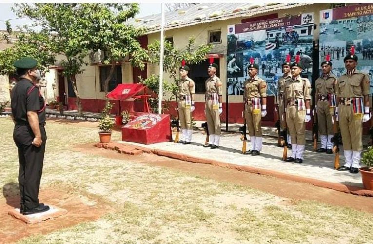 सकारात्मक सोच के साथ अपने दायित्वों का निर्वहन करें, ग्रुप कमांडर ब्रिगेडियर के वेणुगोपाल, सेना मेडल ने 84 उत्तराखंड बटालियन एनसीसी, रुड़की का निरीक्षण किया