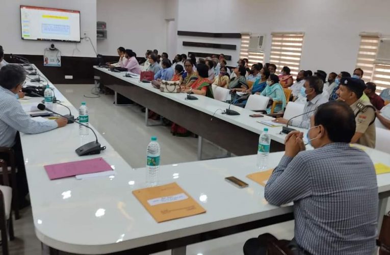 हरिद्वार जनपद में 20 संवेदनशील तथा 09 अतिसंवेदनशील परीक्षा केंद्र, जिलाधिकारी ने परीक्षा की तैयारियों के संबंध में शिक्षा विभाग के अधिकारियों की ली बैठक