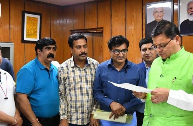 रुड़की विधायक प्रदीप बत्रा को कैबिनेट मंत्री बनाए जाने की मांग, समर्पण संस्था के पदाधिकारियों ने सीएम धामी से मुलाकात कर की मांग
