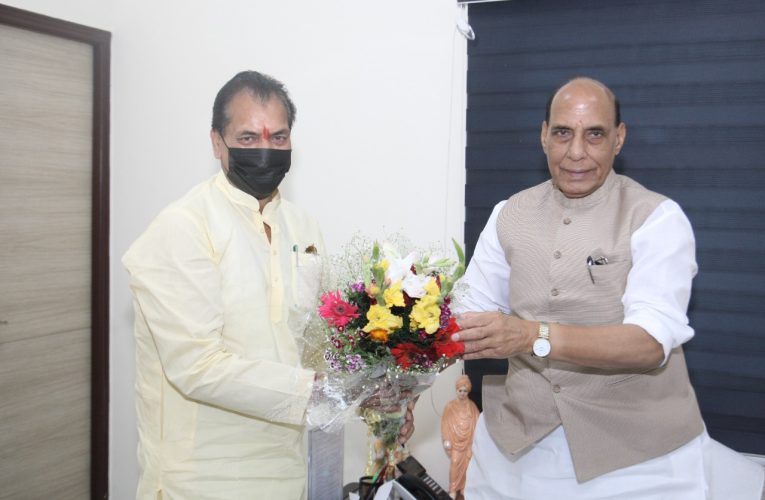 प्रदेश पर्यवेक्षक राजनाथ सिंह से दिल्ली में मिले प्रेमचंद अग्रवाल, मुख्यमंत्री पद के लिए दावेदारी की पेश