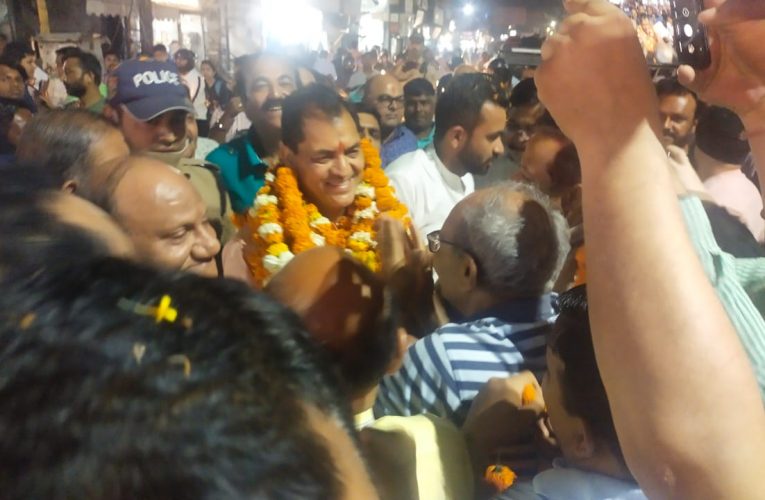 कैबिनेट मंत्री बनने पर प्रेमचंद अग्रवाल का भव्य स्वागत, बोले- पूरी निष्ठा और समर्पण से करेंगे कर्तव्यों का निर्वहन