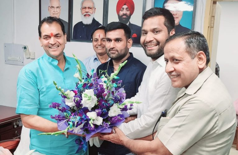समाजसेवी डॉ अमन गुप्ता ने कैबिनेट मंत्री प्रेमचंद अग्रवाल से की मुलाकात, मंत्रालय मिलने पर दी शुभकामनाएं