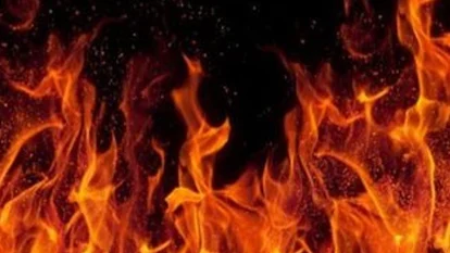 दर्दनाक हादसा:  घर में आग लगने से एक परिवार के पांच लोगों की मौत, आग के कारणों की पड़ताल की जा रही