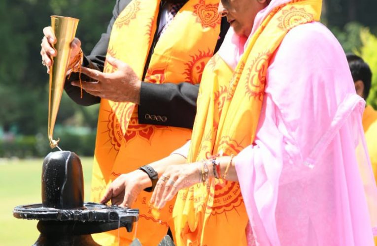 राजभवन में राजप्रज्ञेश्वर महादेव की स्थापना, उत्तराखंड की ख़ुशहाली की कामना के साथ शिवलिंग स्थापित