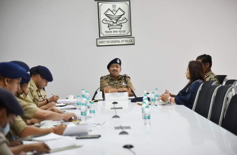 आपदा मित्रों को राहत एवं बचाव कार्याें का प्रशिक्षण दिया जाए, जनपदवार व्हाट्सएप ग्रुप बनाया जाए, जिसमें एसडीआरएफ के पोस्ट कमाण्डर और कम्पनी कमाण्डर भी जुड़े हों