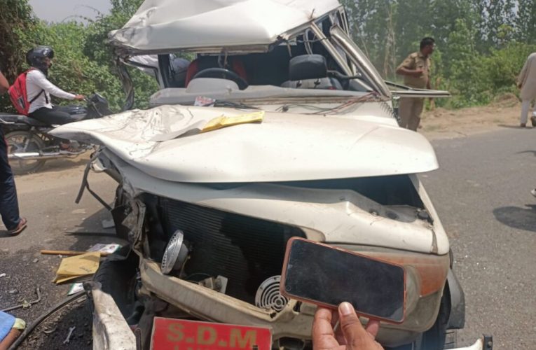 लक्सर एसडीएम की गाड़ी को टैंकर ने मारी जोरदार टक्कर, हादसे में चालक की मौत, एसडीएम घायल