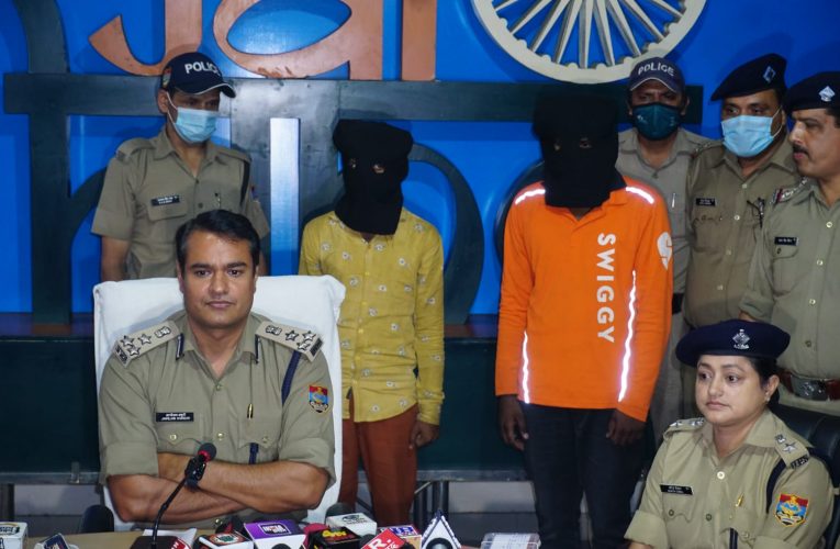 चेन स्नेचिंग में बावरिया गैंग का सहयोग करने वाले दो गिरफ्तार, आरोपियों ने 28 अप्रैल को दून में 6 जगह चेन स्नेचिंग की घटनाओं को दिया था अंजाम