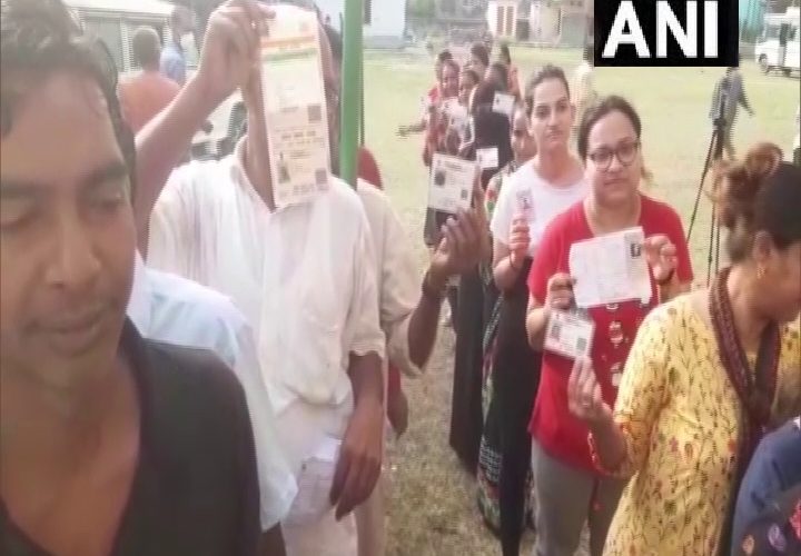 उत्तराखंड की चंपावत विधानसभा सीट पर उपचुनाव के लिए मतदान जारी, सीएम धामी और कांग्रेस की निर्मला गहतोड़ी के बीच मुकाबला, तीन जून को घोषित किए जाएंगे नतीजे