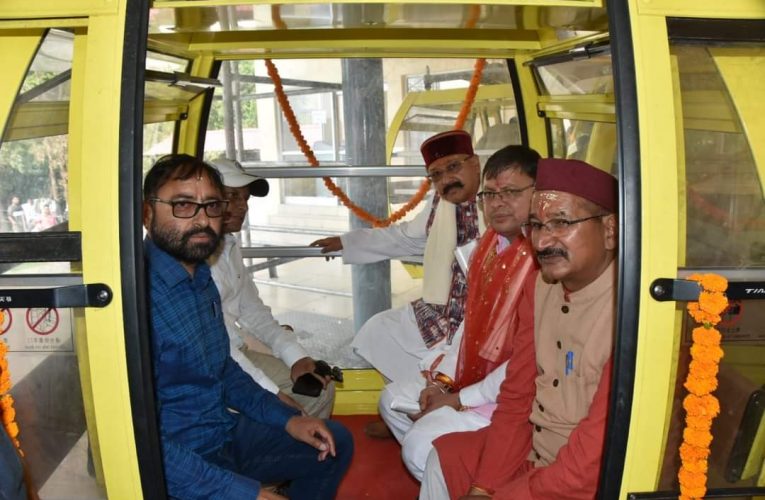 धार्मिक और साहसिक पर्यटन को दिया जा रहा है बढ़ावा, मुख्यमंत्री पुष्कर सिंह धामी ने सिद्धपीठ मां सुरकंडा देवी मंदिर रोपवे सेवा का किया शुभारंभ