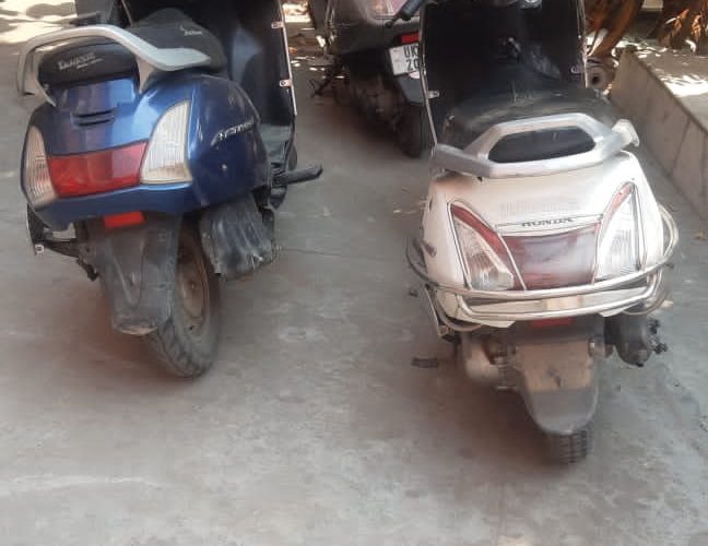 शौक पूरा करने को नाबालिगों ने चुराए स्कूटर, सीसीटीवी कैमरे की मदद से आरोपियों को पकड़ा