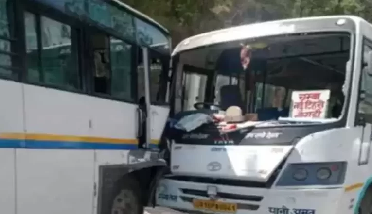 उत्तराखंड: दो बसों की आमने-सामने से जबरदस्त भिड़ंत, 12 से अधिक लोग गंभीर रूप से घायल, मचा हड़कंप