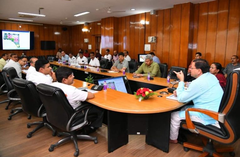 राज्य की आर्थिकी बढ़ाने के लिए विभाग सुनियोजित प्लानिंग करे, सीएम ने राज्य सम्पति विभाग की बैठक में दिए निर्देश