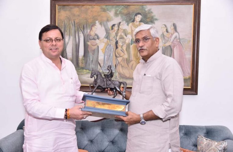 300 मेगावाट की बावला नन्द प्रयाग जल विद्युत परियोजना की स्वीकृति मांगी, सीएम धामी ने केंद्रीय जलशक्ति मंत्री गजेद्र सिंह शेखावत से शिष्टाचार भेंट की