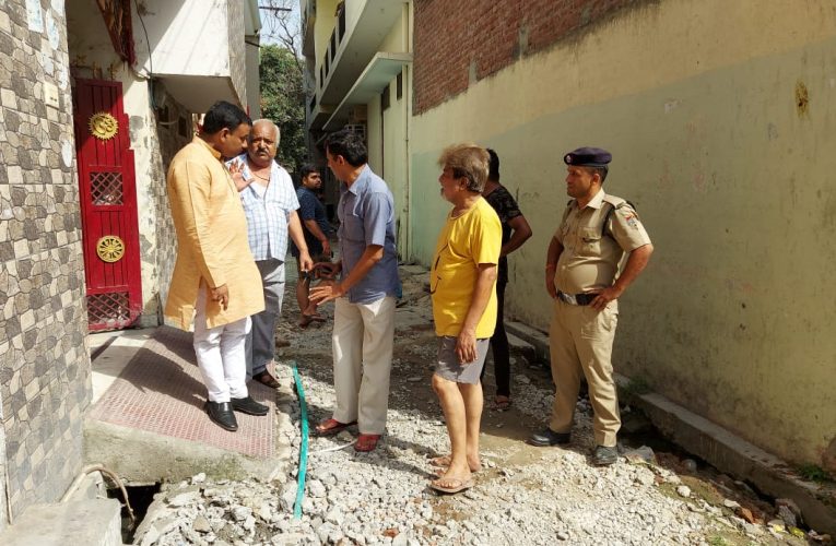 मेयर गौरव गोयल ने किया सड़क निर्माण कार्य का निरीक्षण, कहा गुणवत्ता में लापरवाही बर्दाश्त नहीं की जाएगी