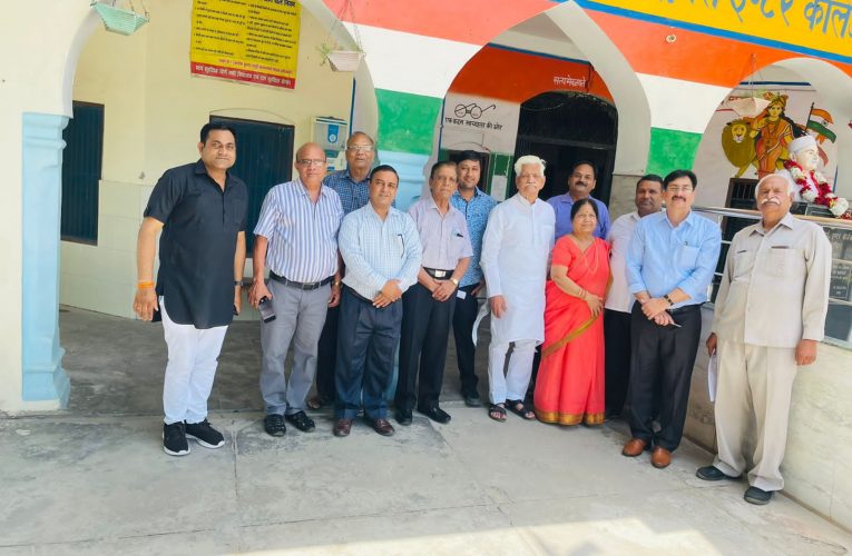 आर. एन. आई इंटर कॉलेज की प्रबंध समिति का गठन, आर. के अग्रवाल को निर्विरोध अध्यक्ष चुना गया