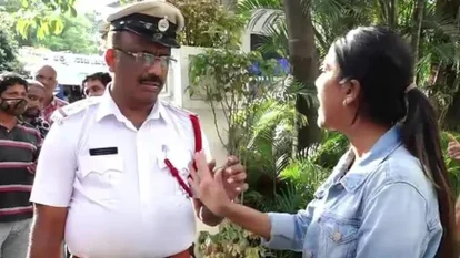 BMW से सिग्नल तोड़ पुलिस कर्मियों से भिड़ी भाजपा विधायक की बेटी, बोली- ‘कार कैसे पकड़ी, मेरे पापा विधायक हैं’