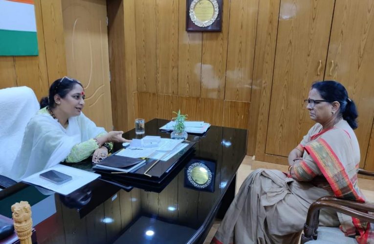 उत्तराखंड महिला आयोग की अध्यक्ष ने विधानसभा अध्यक्ष से की मुलाकात, महिला सशक्तिकरण की दिशा में उठाए जा रहे कदमों पर हुई चर्चा