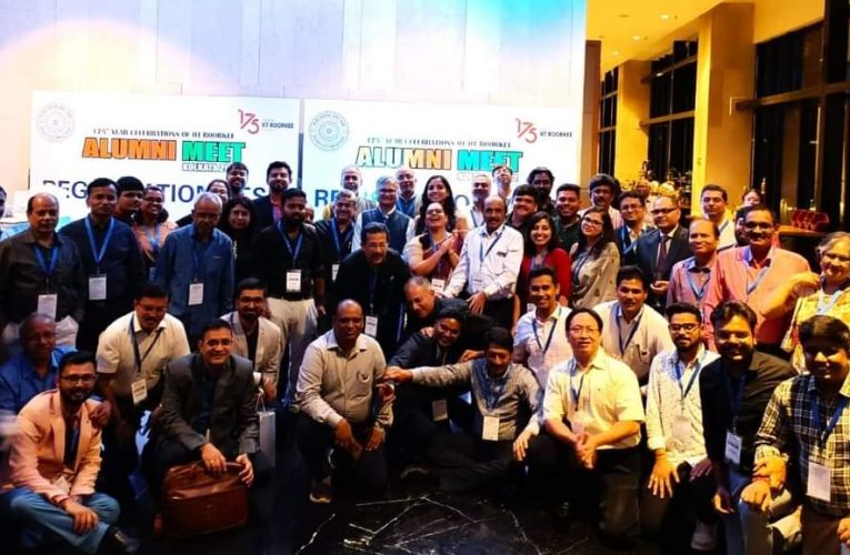 आईआईटी का एल्युमनाई मीट में पूर्व छात्रों को सम्मानित किया, 200 से अधिक पूर्व छात्रों ने अपने परिवारों के साथ लिया हिस्सा