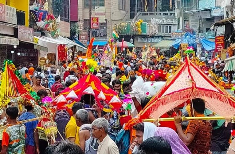 शुक्रवार को धर्मनगरी पहुंचे 45 लाख कांवड़िए, अभी तक हरिद्वार पहुंचने वाले कांवड़ियों की यह संख्या सबसे अधिक