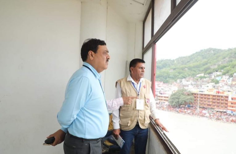 कांवड मेला क्षेत्र की व्यवस्थाओं का जिलाधिकारी विनय शंकर पाण्डेय ने किया निरीक्षण