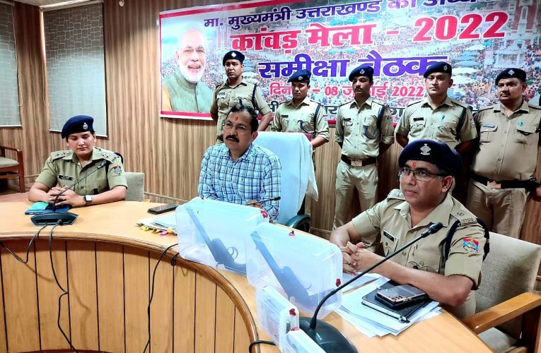 कर्ज का पैसा चुकाने के लिए साथियों के साथ लूट लिया चिकन व्यापारी, पुलिस ने 72 घंटे के अंदर दबोचा, नगदी, कार व तमंचे बरामद