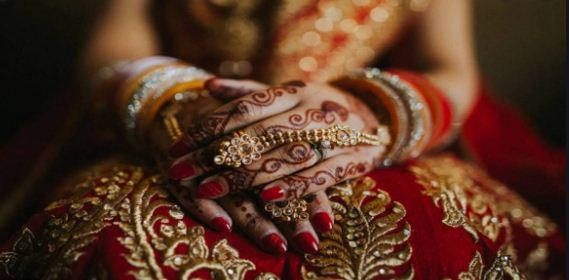 मातम में बदली शादी की खुशियां, शादी के दौरान कजन ने की हर्ष फायरिंग, दुल्हन की मौत