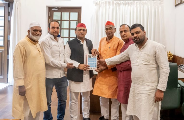सपा के नेताओं ने अखिलेश यादव से मुलाकात की, प्रदेश भर में चलाए जा रहे सदस्यता अभियान को लेकर कराया अवगत