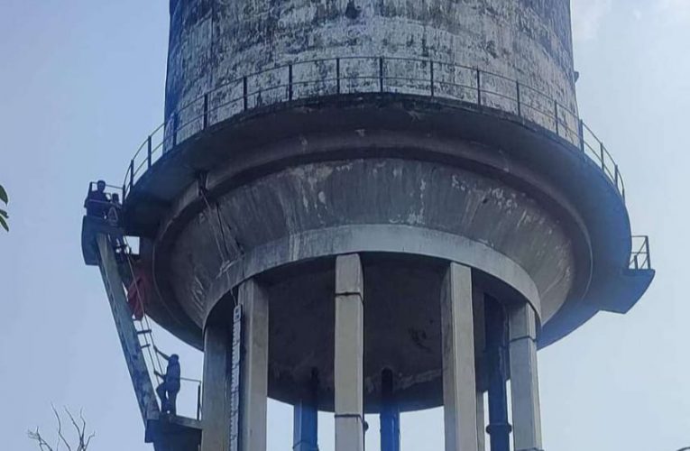 हरिद्वार: नशे में पानी की टंकी पर चढ़ी महिला, कई घंटे तक चला ड्रामा, मचा अफरातफरी का माहौल