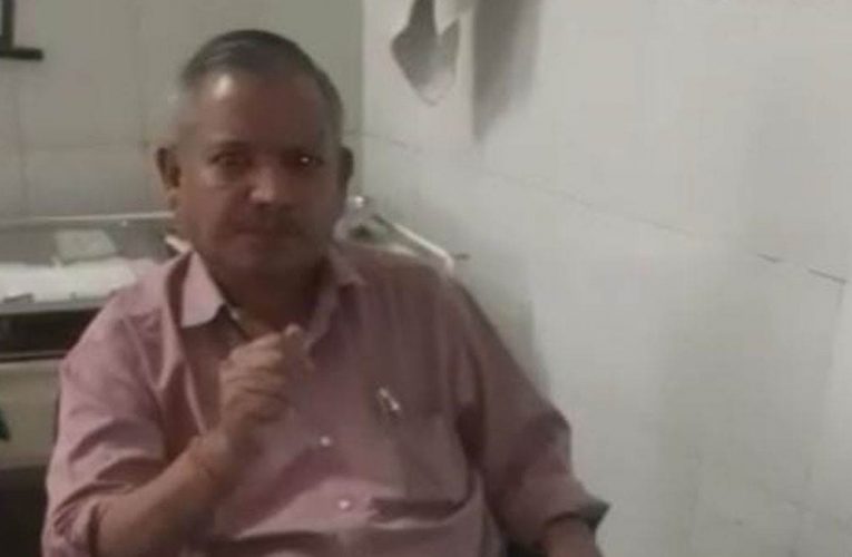 देहरादून: अस्पताल की इमरजेंसी में तैनात डॉक्टर का वीडियो वायरल, पूछने पर बोले – ‘हां मैंने शराब पी है, मैं झूठ नहीं बोलूंगा’