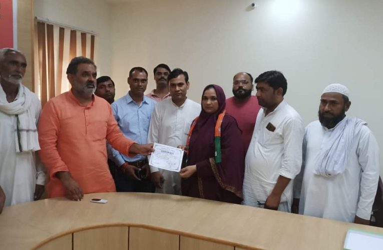 पांच और निर्दलीय जिला पंचायत सदस्य भाजपा में शामिल, भाजपा जिला कार्यालय में पांच और निर्दलीय जिला पंचायत सदस्य को दिलाई गई सदस्यता