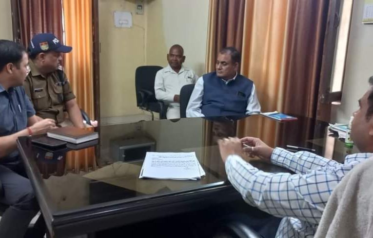 भगवानपुर में मंगलवार को बाजार से हटाया जाएगा अतिक्रमण, उपजिलाधिकारी वैभव गुप्ता ने बैठक कर अधिकारियों को दिए निर्देश