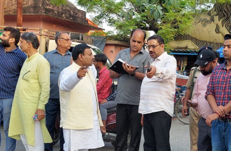 मेयर गौरव गोयल ने निगम क्षेत्र का किया निरीक्षण, अधिकारियों के दिए विशेष सफाई व्यवस्था के निर्देश