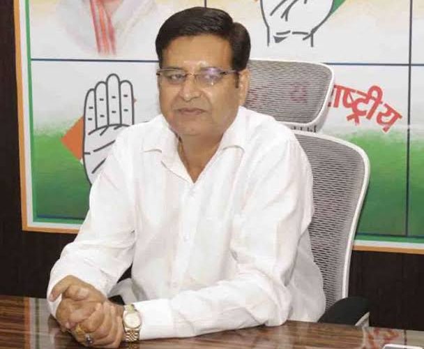 पंचायत चुनाव में हार के बाद कांग्रेस में रार, पूर्व नेता प्रतिपक्ष प्रीतम सिंह का प्रदेश प्रभारी देवेंद्र यादव पर वार
