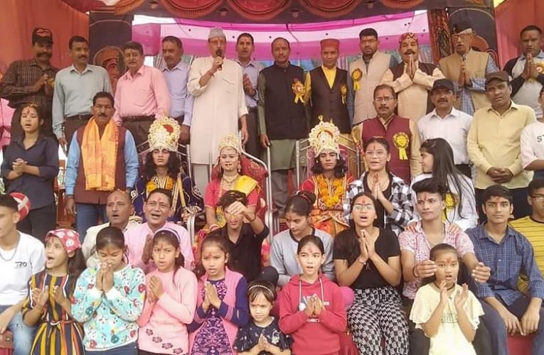 आदर्श शिवाजी नगर रामलीला समिति द्वारा श्री राम लीला के मंचन समापन, भरत मिलाप व श्री राम के राज्याभिषेक में पांडाल जय श्री राम के उदघोष से गूंजा
