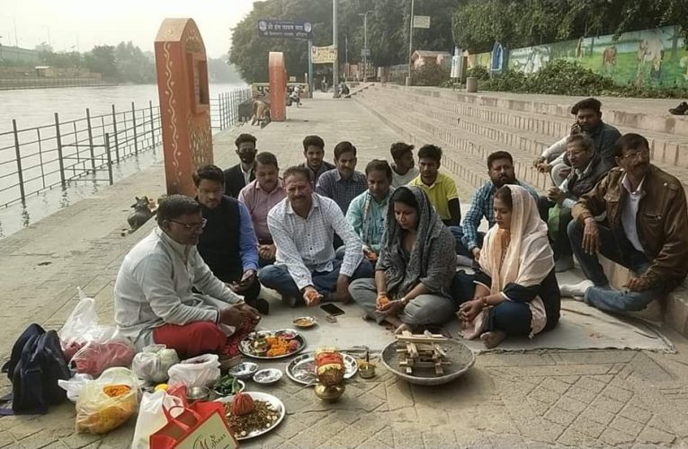 डबल इंजन की धामी सरकार हर मोर्चे पर असफल साबित: हेमा भण्डारी, राज्य स्थापना दिवस के अवसर पर सरकार की बुद्धि शुद्धि के लिए आप ने किया हवन