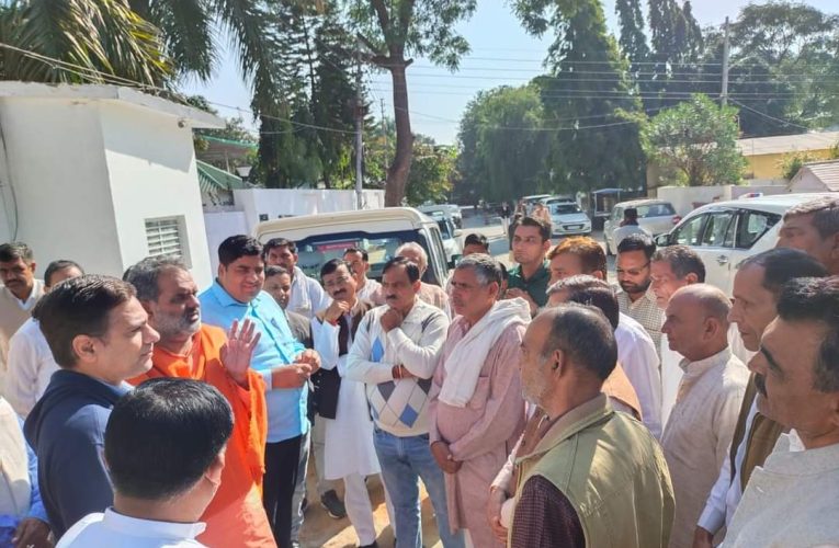 गन्ना किसानों की समस्या प्राथमिकता से हल की जाएगी, सुविधा के अनुरूप गन्ना तौल केंद्र होंगे: सौरभ बहुगुणा