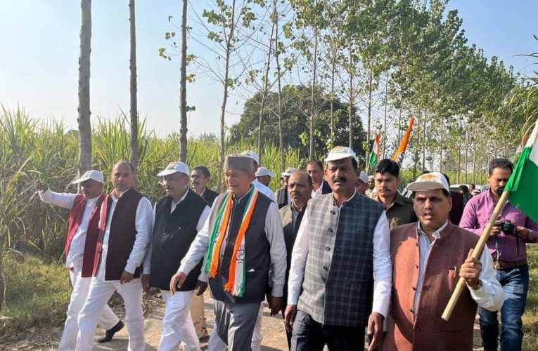 भारत जोड़ो-हरिद्वार जिंदाबाद यात्रा के दूसरे दिन भाजपा पर हमलावर हुए पूर्व सीएम हरीश, बोले- सांप्रदायिकता को बढ़ावा दे रही है भाजपा