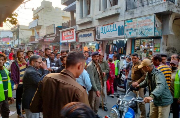 रुड़की के कई क्षेत्रों में चला अतिक्रमण हटाओ अभियान